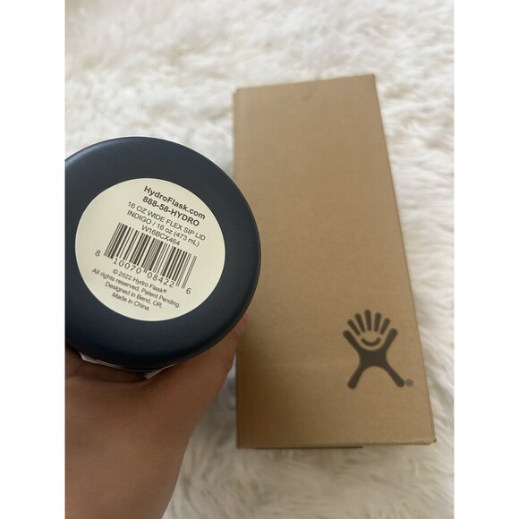 New Hydroflask 16 Oz Wide Flex Sip Lid Indigo Blue Tumbler - Picture 3 of 3